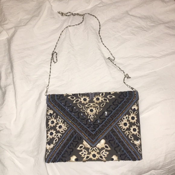 Lulus Handbags - Purse/Clutch with chain